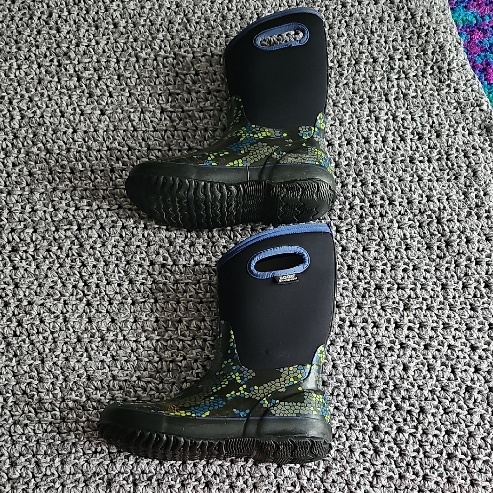 Bogs Black and Green Rain & Snow Boots with Durable Traction